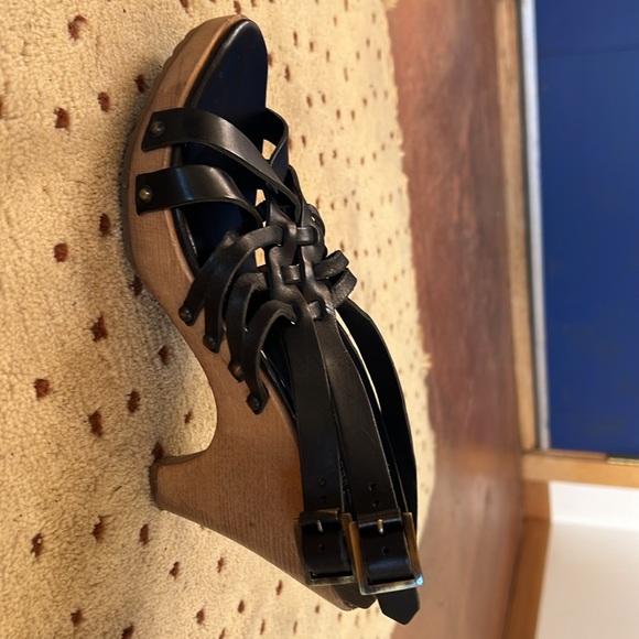 Chloe Strappy Wedge Sandals - Picture 7 of 11